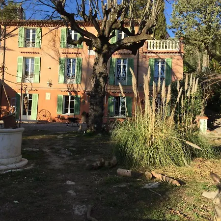 Bastide Saint Georges Feriehus *